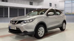 Used 2014 SILVER NISSAN QASHQAI Hatchback 1.5 DCI VISIA 5d 108 BHP (reg. 2014-11-04) for sale in Ramsbottom