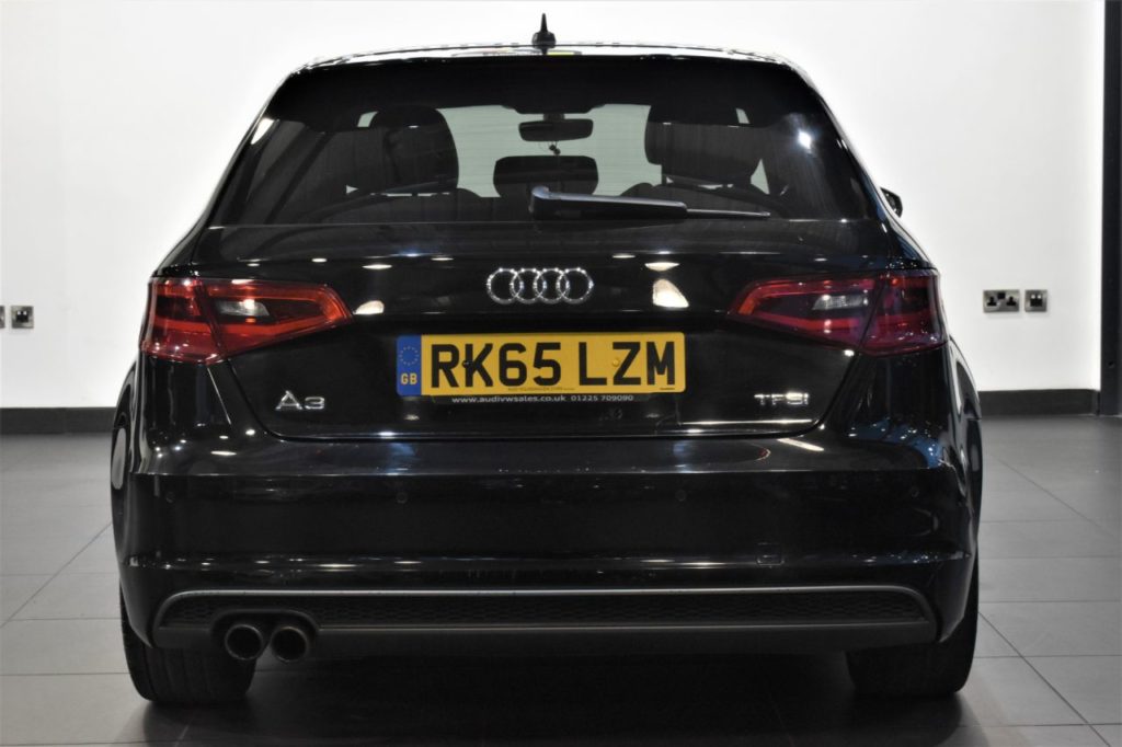Used_2015_BLACK_AUDI_A3_1