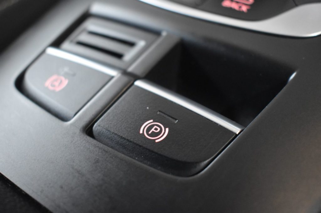 Used_2015_BLACK_AUDI_A3_1