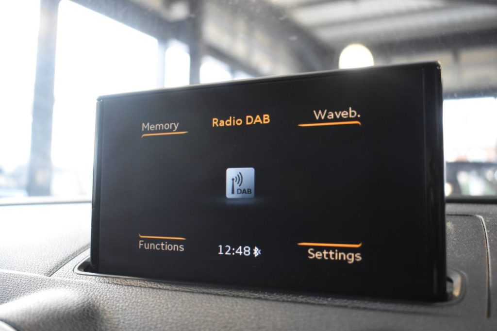 Used_2015_BLACK_AUDI_A3_1