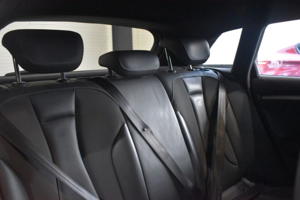 Used_2015_BLACK_AUDI_A3_1