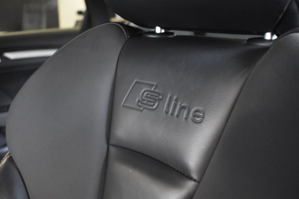 Used_2015_BLACK_AUDI_A3_1