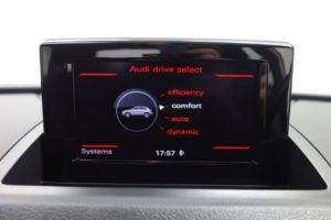 Used_2015_BLACK_AUDI_Q3_2
