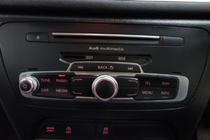 Used_2015_BLACK_AUDI_Q3_2
