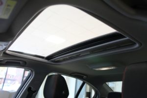 Used_2015_BLACK_BMW_3-SERIES_2