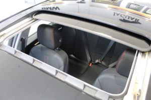 Used_2015_BLACK_BMW_3-SERIES_2