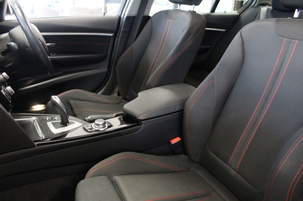 Used_2015_BLACK_BMW_3-SERIES_2
