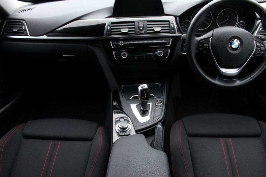Used_2015_BLACK_BMW_3-SERIES_2