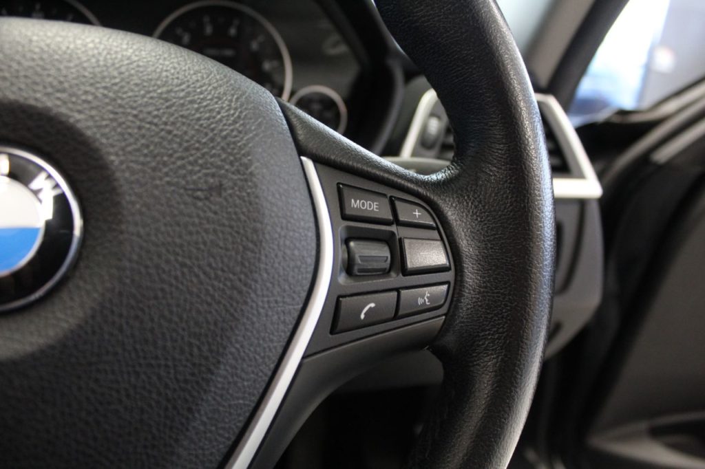 Used_2015_BLACK_BMW_3-SERIES_2