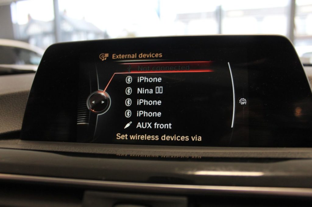 Used_2015_BLACK_BMW_3-SERIES_2
