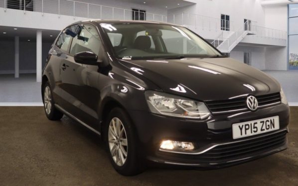 Used 2015 BLACK VOLKSWAGEN POLO Hatchback 1.0 SE 3d 60 BHP (reg. 2015-06-01) for sale in Stretford