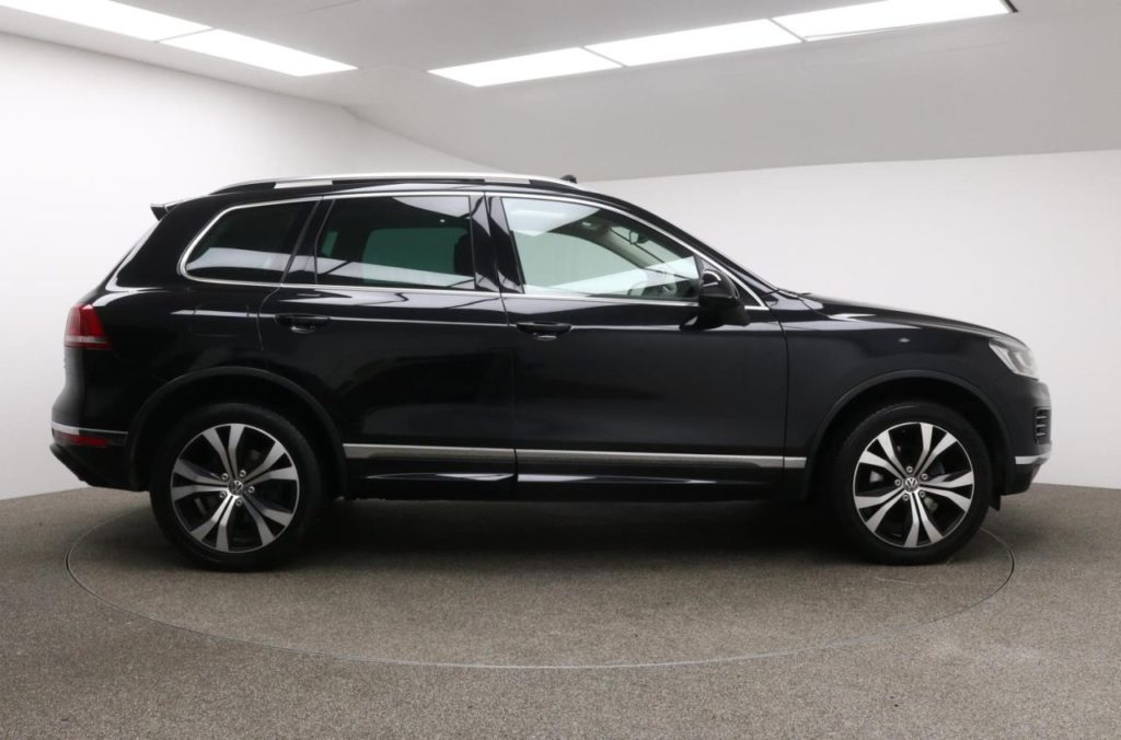 Used_2015_BLACK_VOLKSWAGEN_TOUAREG_3