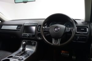 Used_2015_BLACK_VOLKSWAGEN_TOUAREG_3