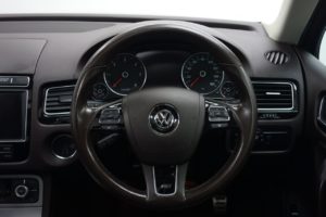 Used_2015_BLACK_VOLKSWAGEN_TOUAREG_3