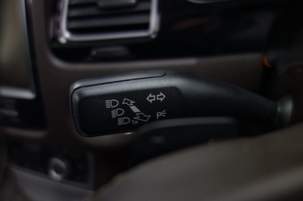 Used_2015_BLACK_VOLKSWAGEN_TOUAREG_3