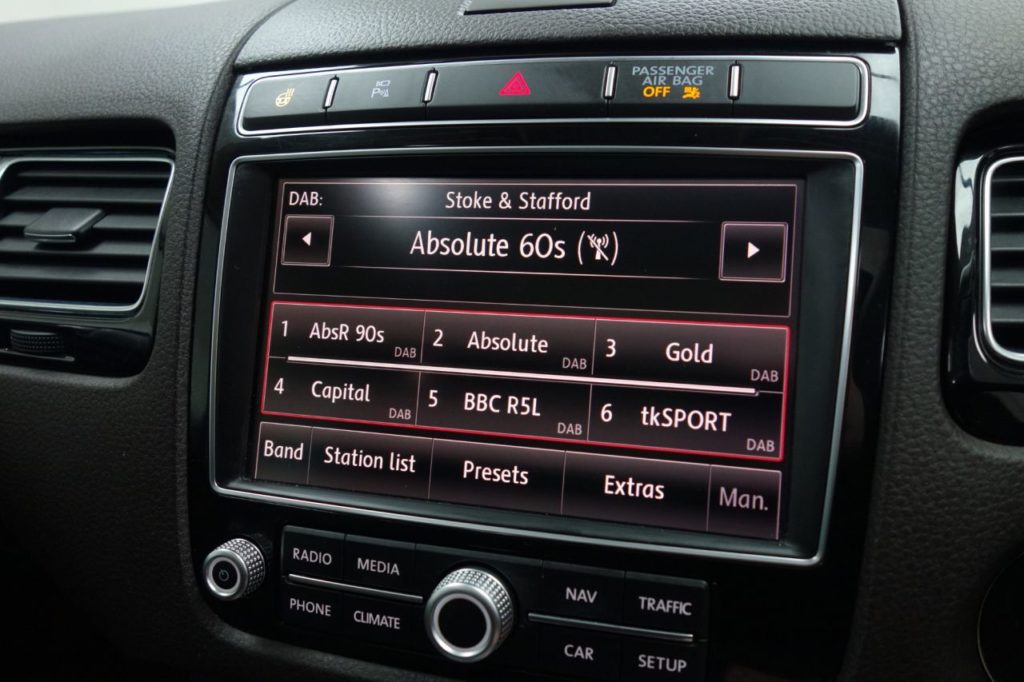 Used_2015_BLACK_VOLKSWAGEN_TOUAREG_3