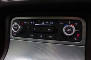 Used_2015_BLACK_VOLKSWAGEN_TOUAREG_3