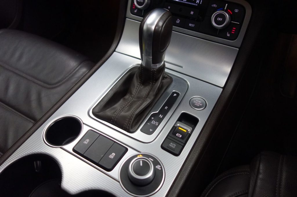 Used_2015_BLACK_VOLKSWAGEN_TOUAREG_3