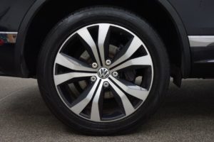 Used_2015_BLACK_VOLKSWAGEN_TOUAREG_3