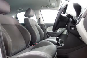 Used_2015_SILVER_VOLKSWAGEN_POLO_1