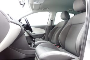 Used_2015_SILVER_VOLKSWAGEN_POLO_1