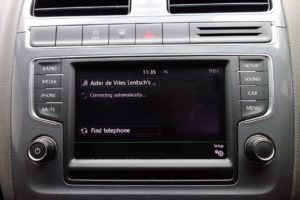 Used_2015_SILVER_VOLKSWAGEN_POLO_1