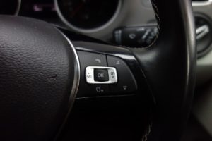 Used_2015_SILVER_VOLKSWAGEN_POLO_1