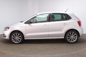 Used_2015_SILVER_VOLKSWAGEN_POLO_1