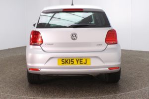 Used_2015_SILVER_VOLKSWAGEN_POLO_1