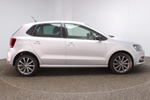 Used_2015_SILVER_VOLKSWAGEN_POLO_1