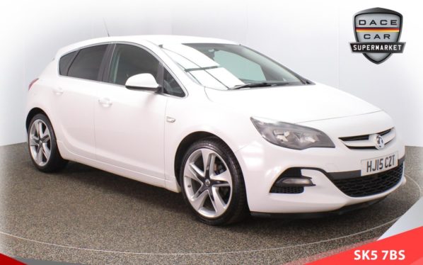 Used 2015 WHITE VAUXHALL ASTRA Hatchback 1.4 LIMITED EDITION 5d 140 BHP (reg. 2015-03-14) for sale in Failsworth