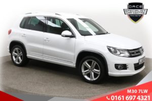 Used 2015 WHITE VOLKSWAGEN TIGUAN Estate 2.0 R LINE EDITION TDI BMT 4MOTION 5d 148 BHP (reg. 2015-11-30) for sale in Ramsbottom