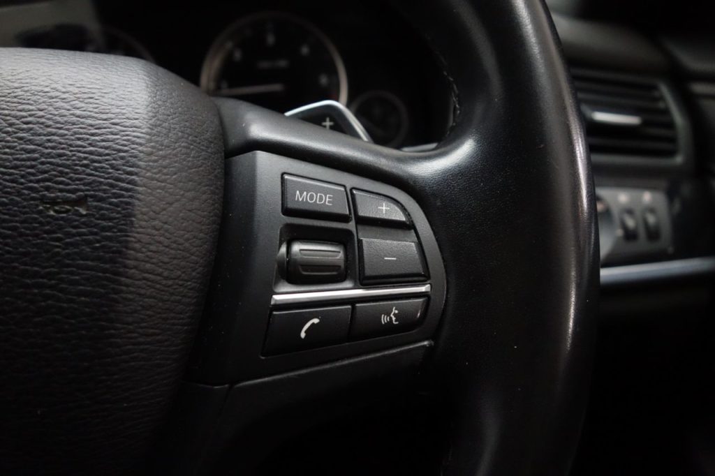 Used_2016_GREY_BMW_X3_2