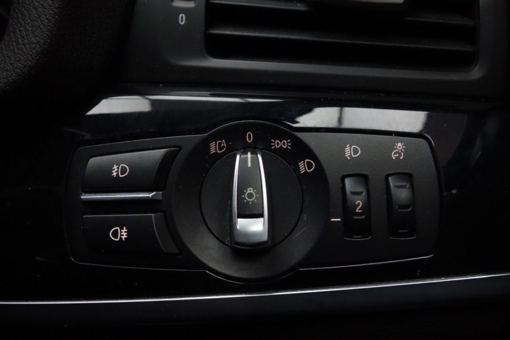 Used_2016_GREY_BMW_X3_2