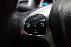 Used_2016_WHITE_FORD_FIESTA_1