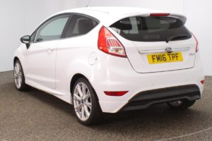 Used_2016_WHITE_FORD_FIESTA_1