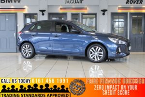 Used 2017 BLUE HYUNDAI I30 Hatchback 1.6 CRDI SE NAV 5d 109 BHP (reg. 2017-04-28) for sale in Bramhall