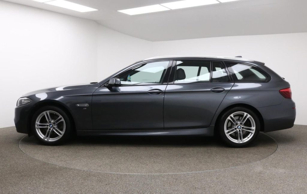 Used_2017_GREY_BMW_5-SERIES_2