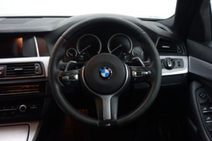 Used_2017_GREY_BMW_5-SERIES_2