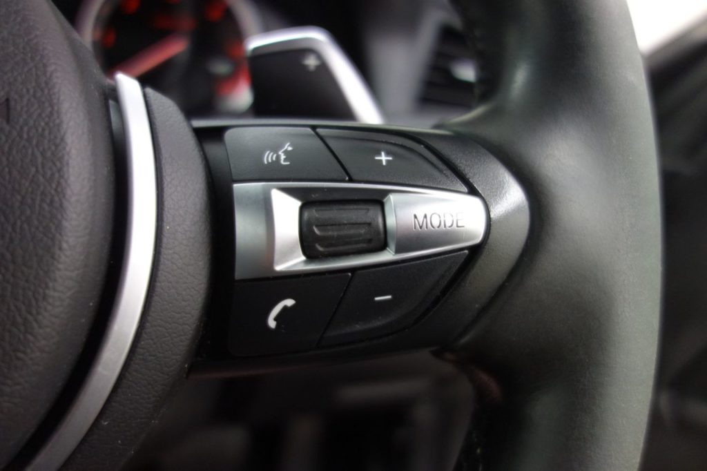 Used_2017_GREY_BMW_5-SERIES_2