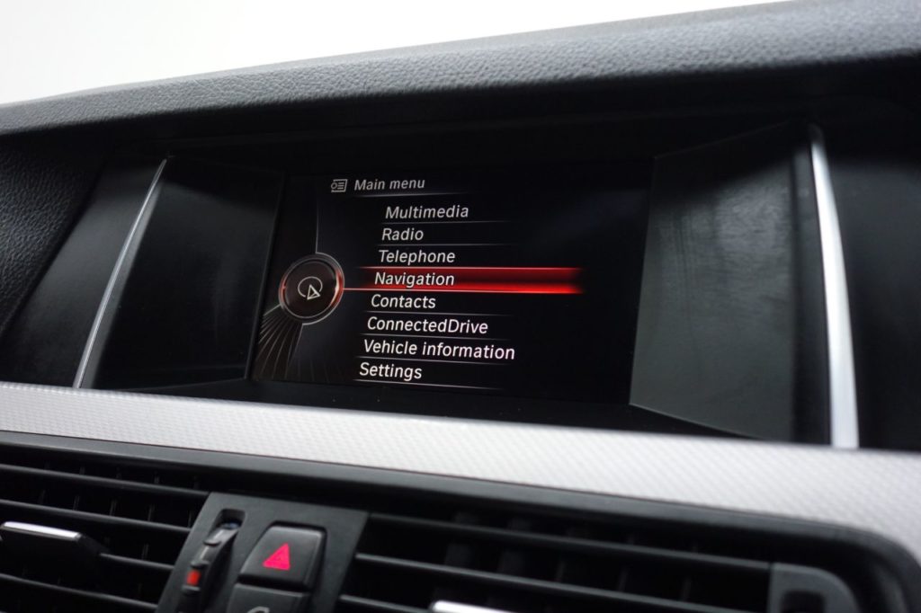 Used_2017_GREY_BMW_5-SERIES_2