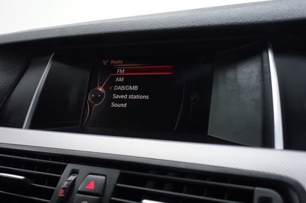 Used_2017_GREY_BMW_5-SERIES_2