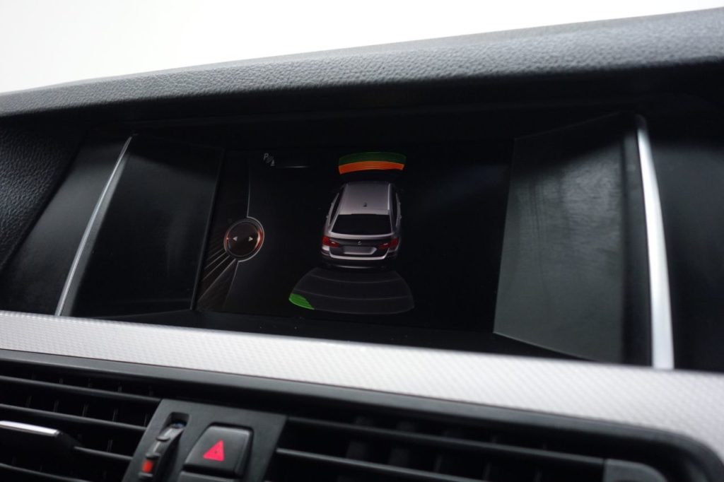 Used_2017_GREY_BMW_5-SERIES_2