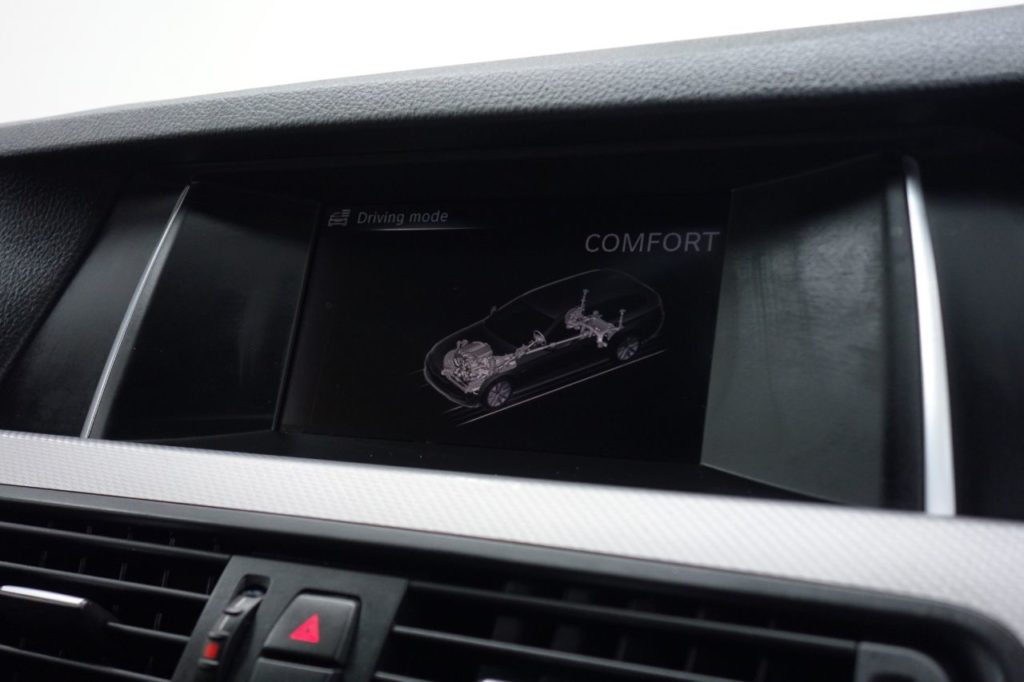 Used_2017_GREY_BMW_5-SERIES_2
