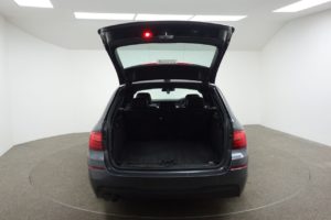 Used_2017_GREY_BMW_5-SERIES_2