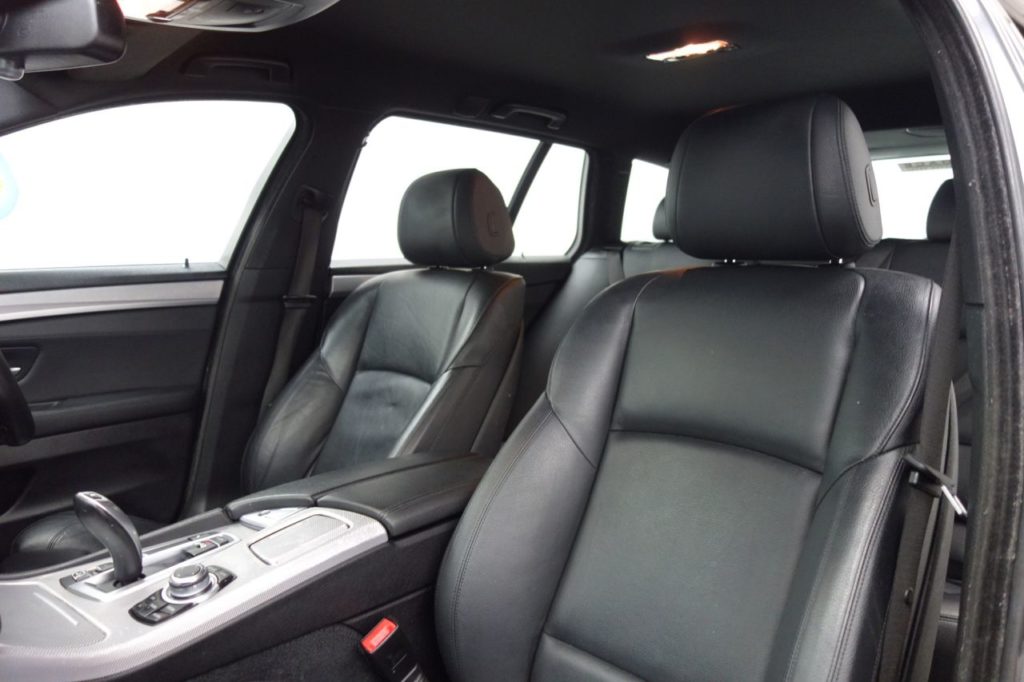 Used_2017_GREY_BMW_5-SERIES_2