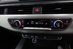 Used_2017_WHITE_AUDI_A4_1
