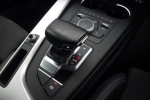 Used_2017_WHITE_AUDI_A4_1
