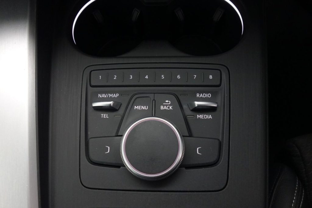 Used_2017_WHITE_AUDI_A4_1