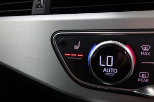 Used_2017_WHITE_AUDI_A4_1